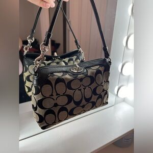 Coach small turn-lock wrislet